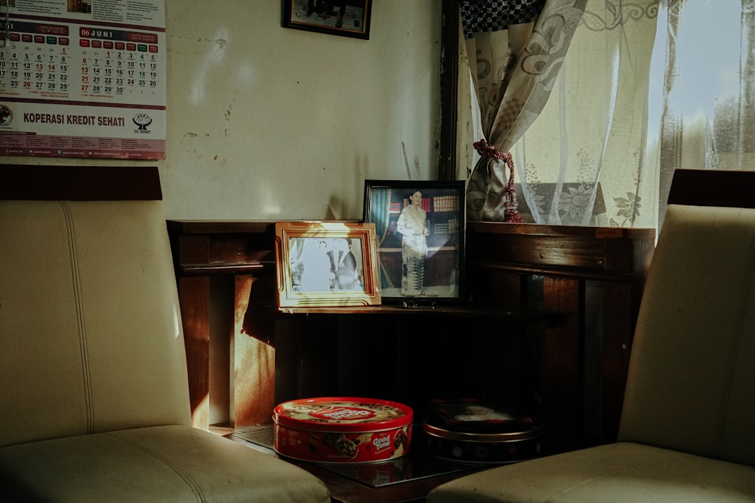 Descubre los mejores mercadillos de segunda mano en Barcelona tras vaciar tu local